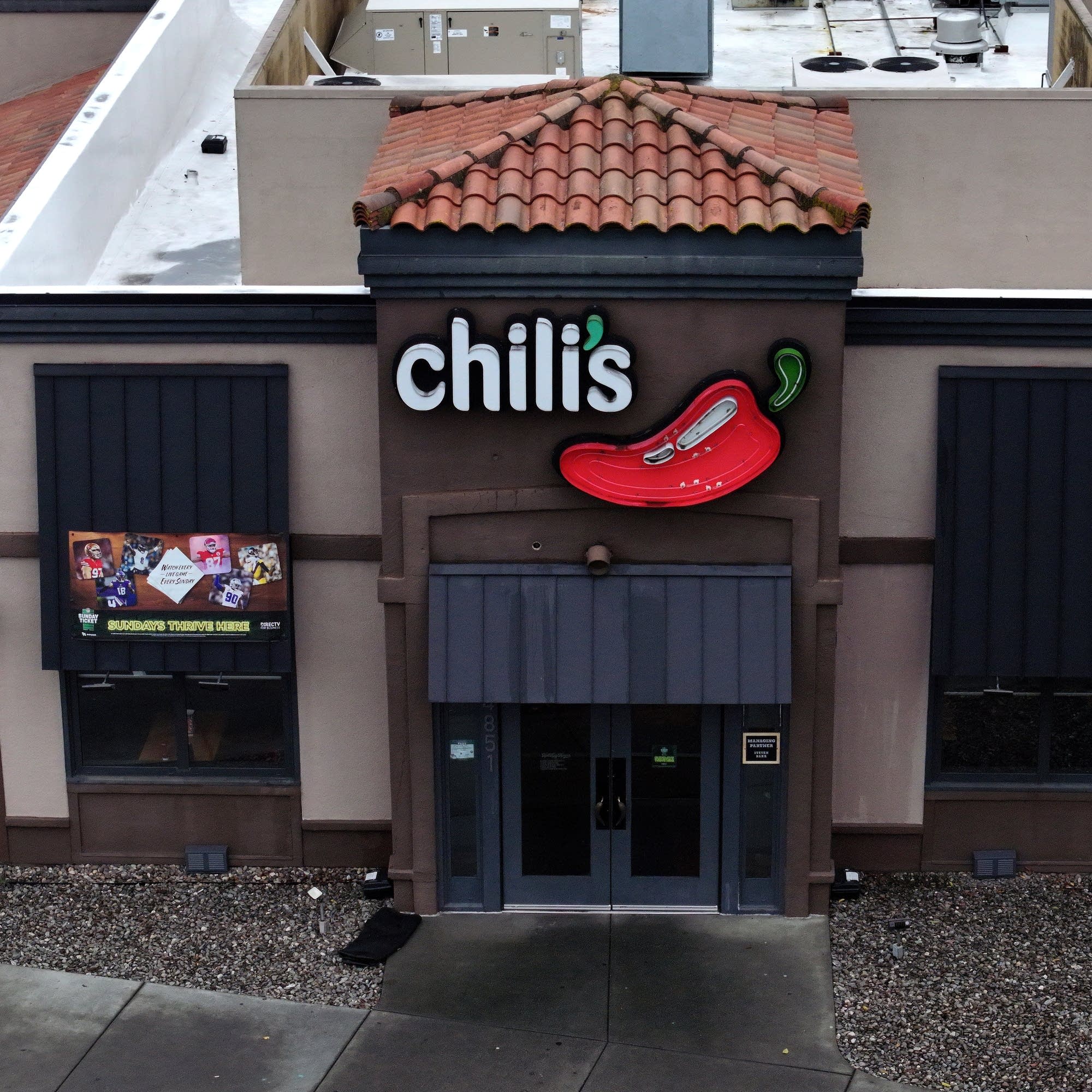 Chili's is back (baby back, baby back)