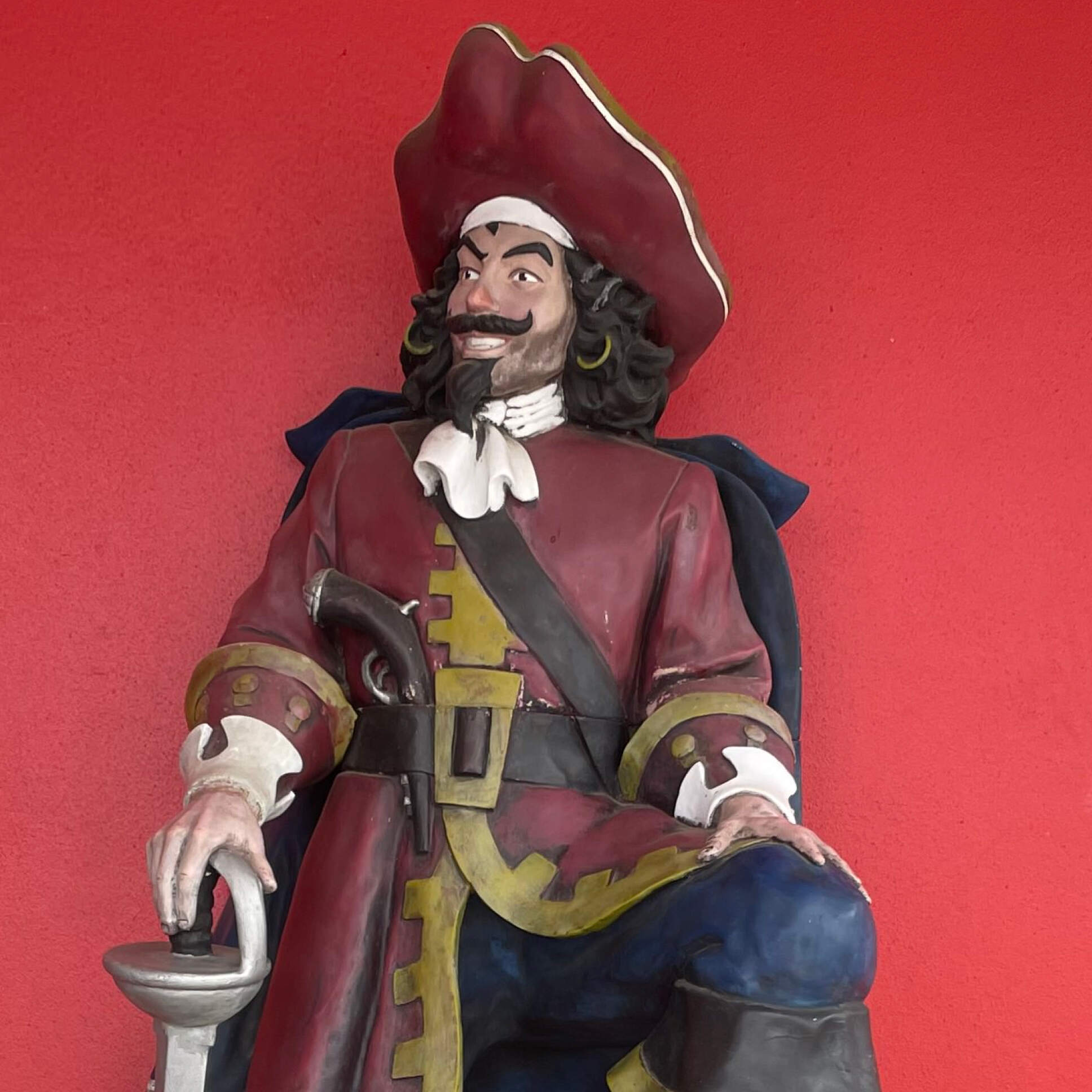 The billion dollar war behind U.S. rum by NPR