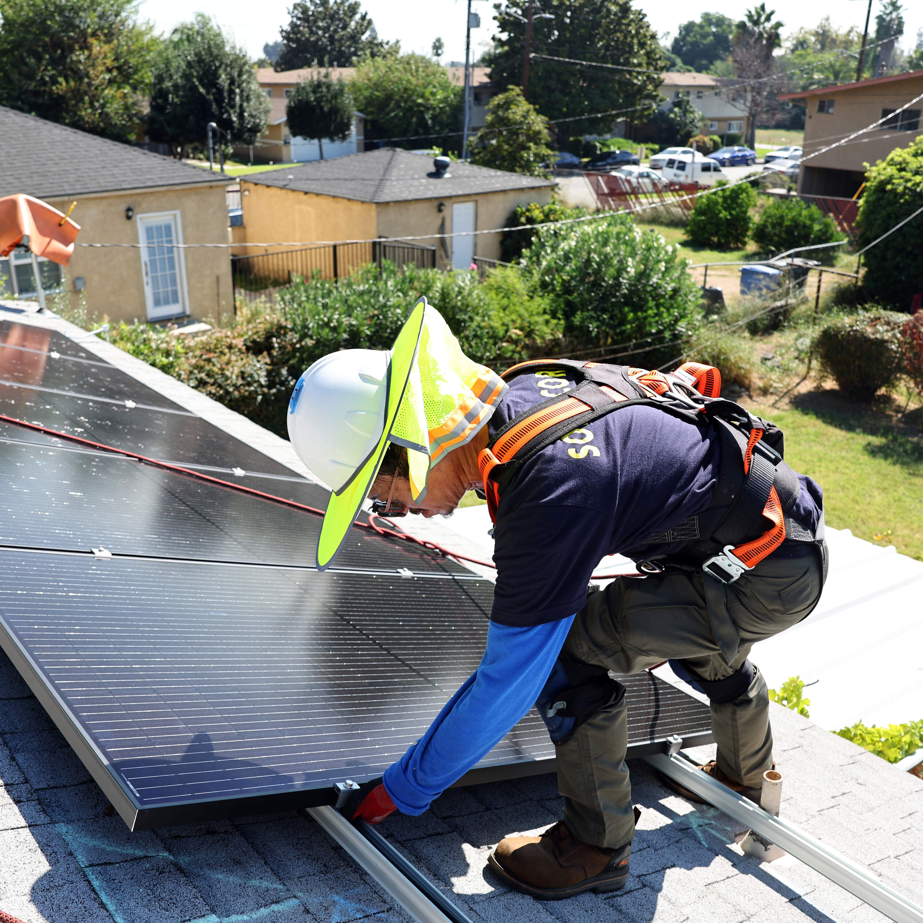 The Dark Side of Rooftop Solar by NPR